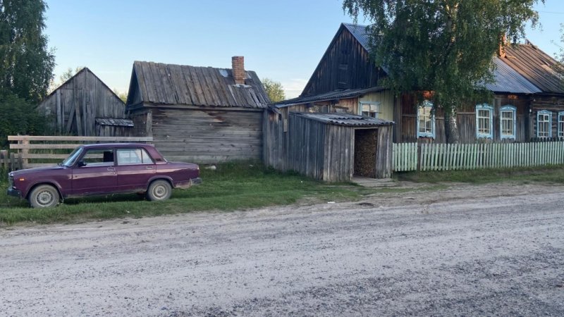 В Кривошеинском районе полицейские возбудили уголовное дело в отношении подозреваемого в угоне автомобиля